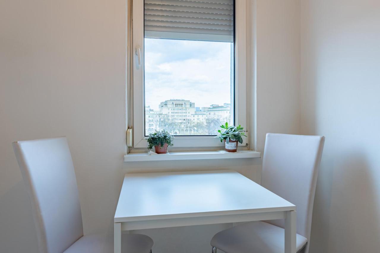 New With A View - Modern Studio Wien Exteriör bild